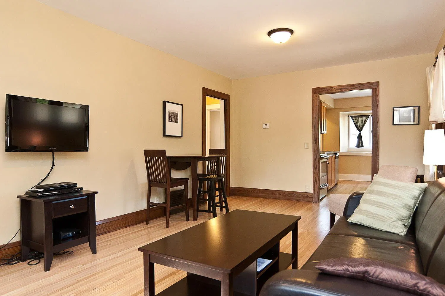 2219 Cole Ave SE — Photo 3