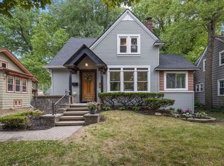 42 Devonshire Rd, Pleasant Ridge, MI 48069