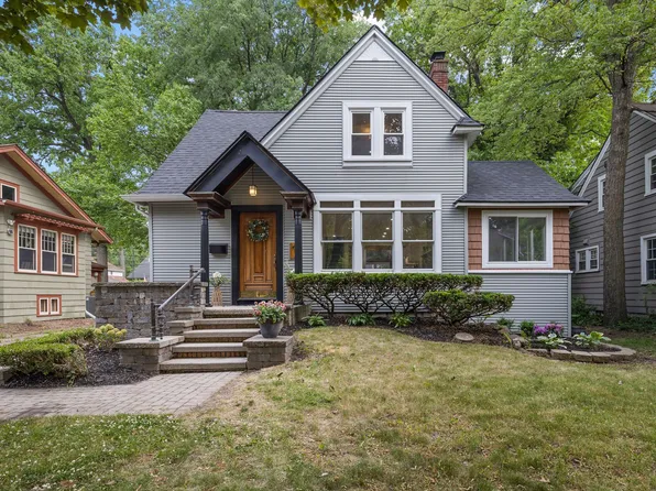 42 Devonshire Rd, Pleasant Ridge, MI 48069