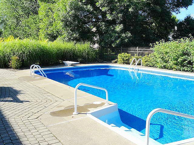 2nd image of 16 Cambray Dr