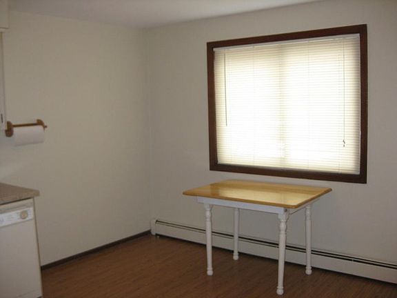 3rd image of 11135 S 84th Ave