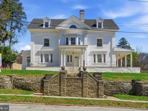 29 Pelham Rd, Philadelphia, PA 19119