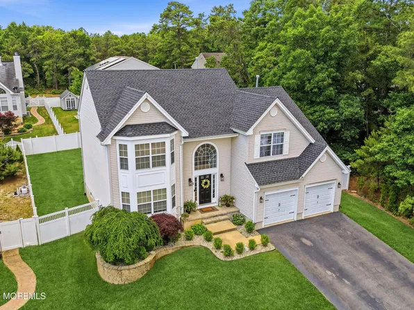 5 Tradewinds Avenue, Barnegat, NJ 08005