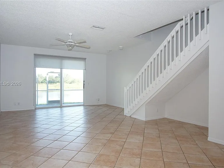 1868 Salerno Cir #1868 — Photo 5
