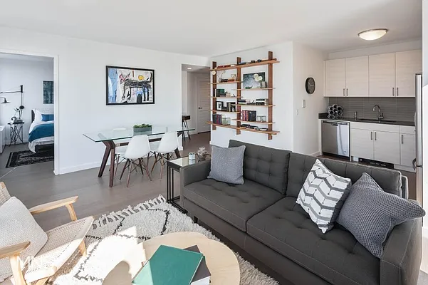 Rented by MNS Marketing | media 21