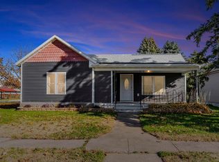 200 3rd St, La Porte City, IA
