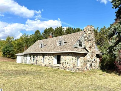 9861 M 115, Cadillac, MI, 49601