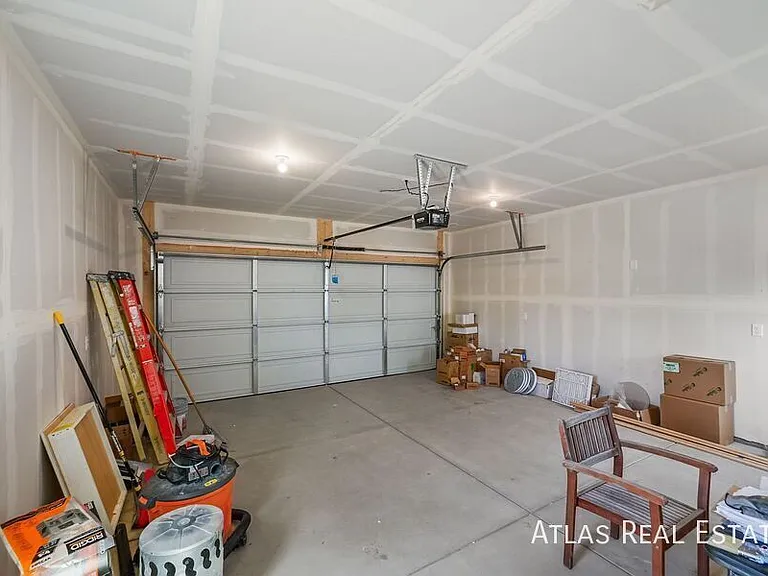 Akron Townhomes — Photo 17