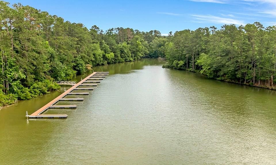 1st image of 16 Emerald Cove Lake Community