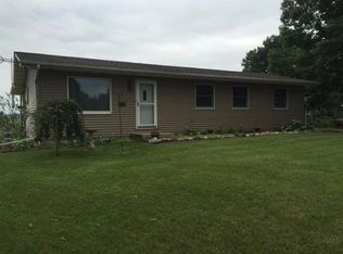 11623 Old Colony Rd, Demotte, IN 46310