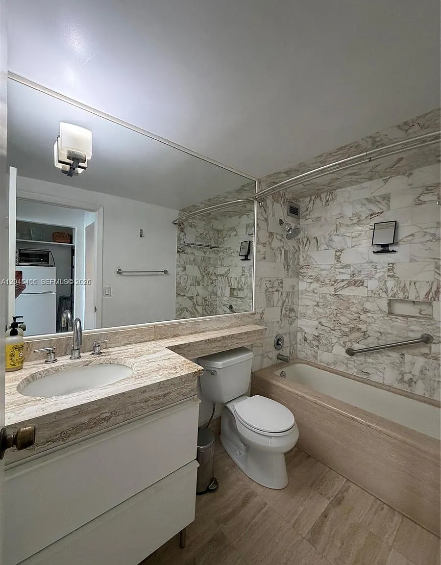 David William Hotel Condo — Photo 4