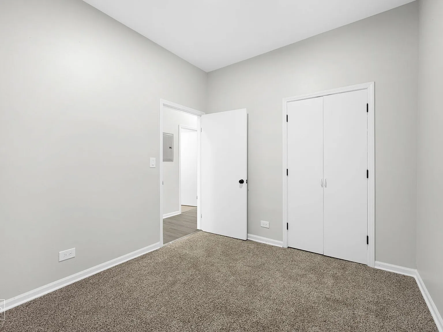 8954 S Commercial — Photo 4