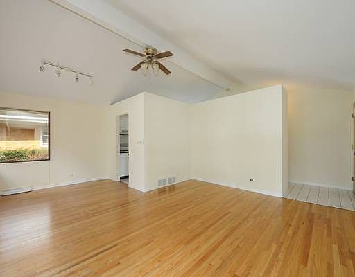 2nd image of 220 Elmwood Dr