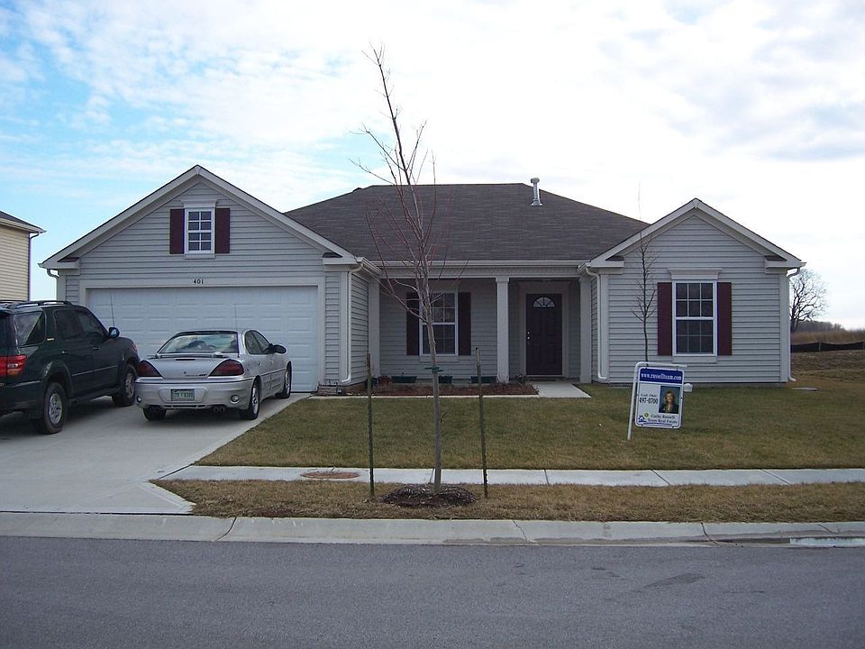 View of the front, in winter.