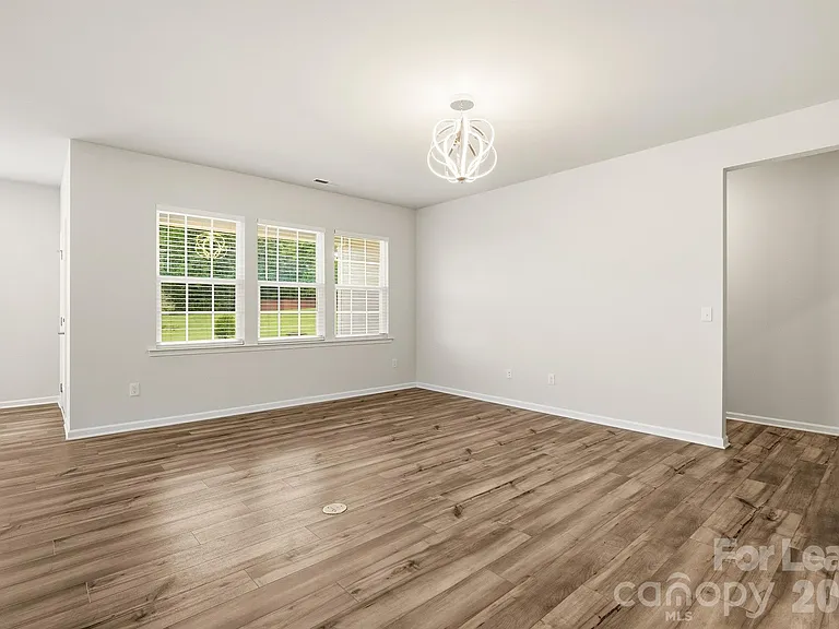 162 White Apple Way — Photo 4