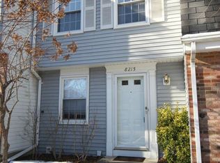 8215 White Stone Ln, Springfield, VA 22153