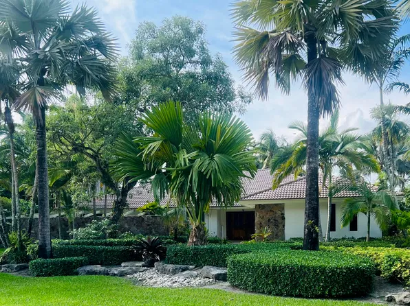9032 Winding Woods Dr, Lake Worth, FL 33467