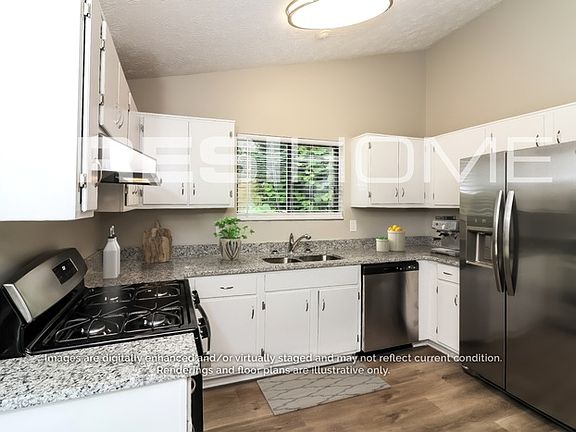 3rd image of 3947 Wood Path Dr