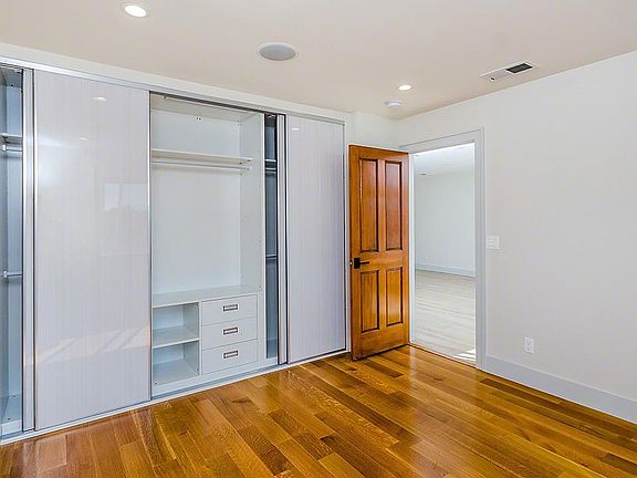 2nd image of 2369 Karen Dr APT 3