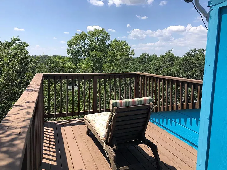 16114 Chase Hill Blvd — Photo 32