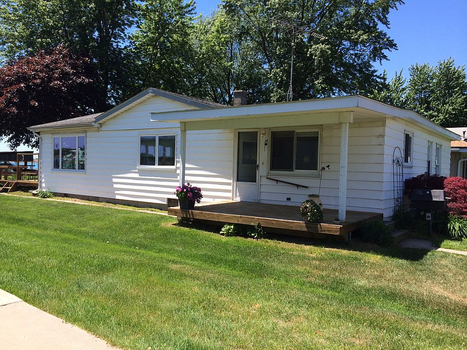 1st image of 10679 Saint John Dr
