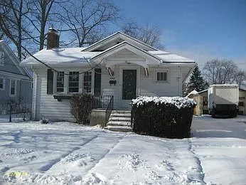 1330 Hickory St photo 1
