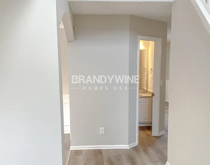 2025 Newton Estates Dr — Photo 13
