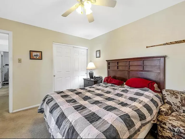 11910 Gravois Rd #3 — Photo 9