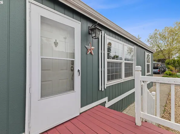8300 NE Quatama St Unit 81, Hillsboro, OR 97006