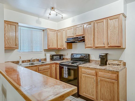 4th image of 314 Alvarado Dr NE Suite B