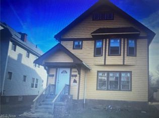 15990 Neladale Rd, Cleveland, OH 44112