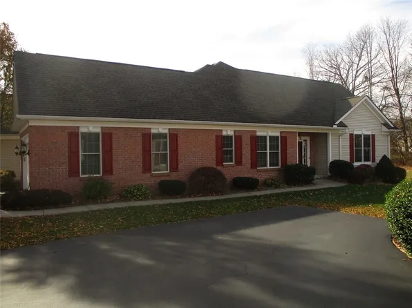 70 Ashbrook Cir, Webster, NY 14580