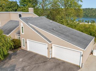 2255 S Logans Point Dr, Hanover, IN 47243