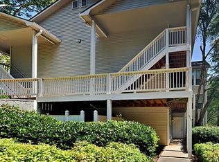 906 Gettysburg Pl, Sandy Springs, GA 30350