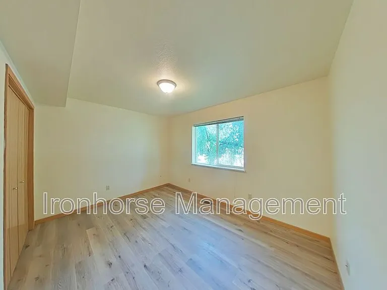 2491 Wheeler Dr #B — Photo 13