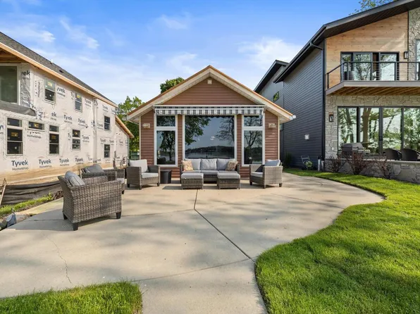 23903 Oakwood LANE, Kansasville, WI 53139