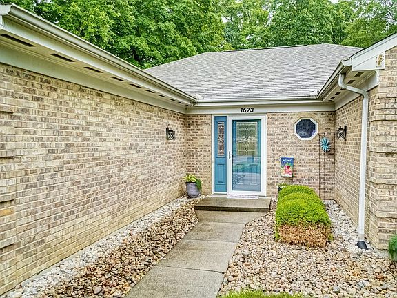 4th image of 1673 Hickory Thicket Dr