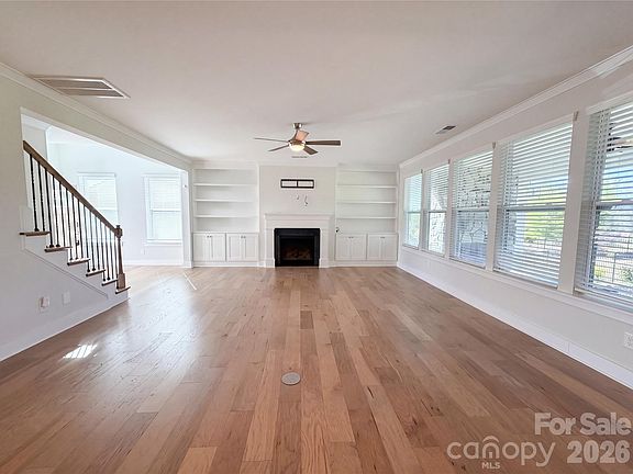 3rd image of 1195 Therns Ferry Dr