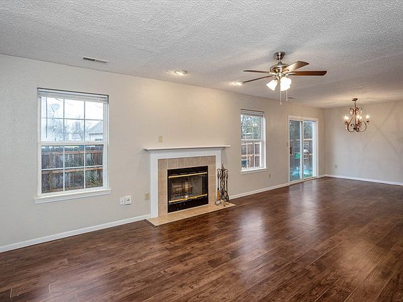5th image of 1250 Country Creek Ct