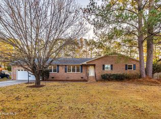 5623 Wood Ridge Rd, Wilmington, NC 28409