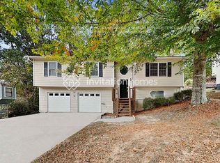 5615 Princeton Oaks Dr, Sugar Hill, GA 30518