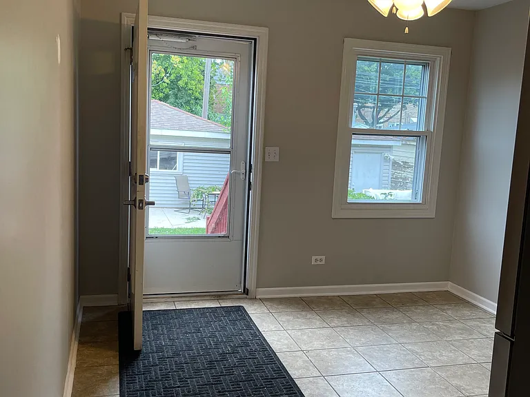 6412 S Lorel Ave — Photo 16