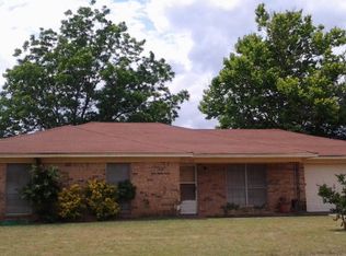 313 Ferguson Rd, Palestine, TX 75803