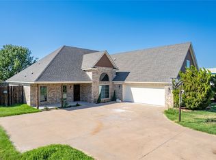 16 Circle Dr, Whitney, TX 76692