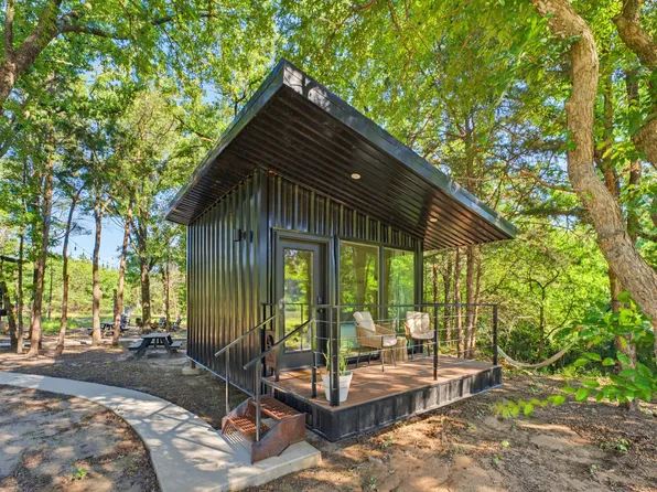 442 County Road 1270, Alvord, TX 76225