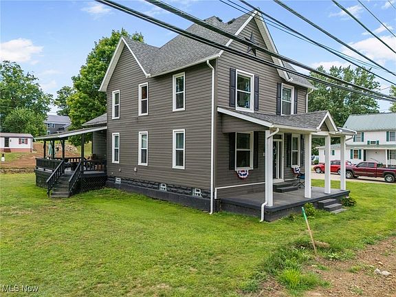 3rd image of 10210 1st St