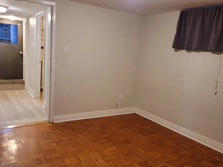 11 Rusholme Dr #LOWER — Photo 11