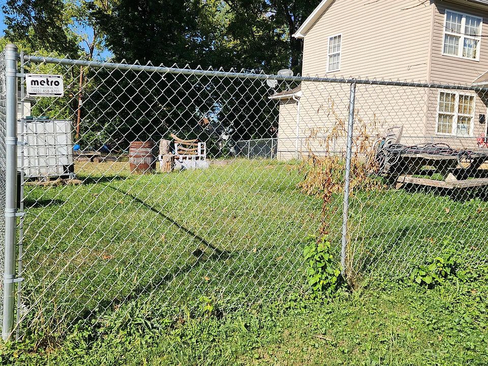2nd image of 2339 Date St