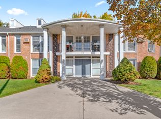 2230 W Forteen Mile Rd APT 28, Royal Oak, MI 48073