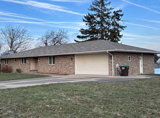 2075 Ballenberger Rd, Adrian, MI 49221